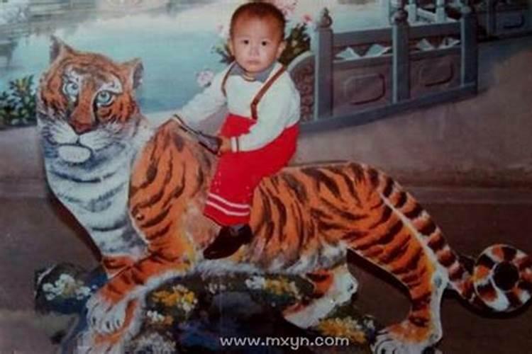 梦见儿子小时候的样子