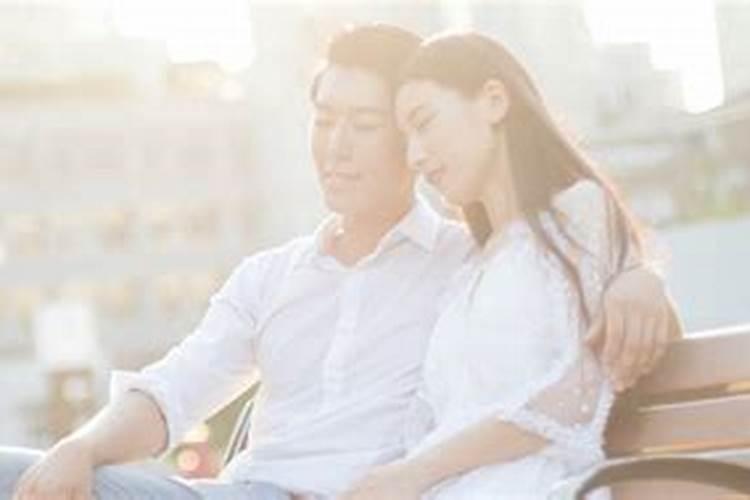 梦见老公和前女友在一起