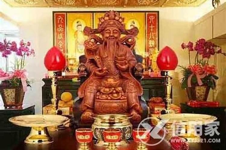 家里供财神中元节上供吗？