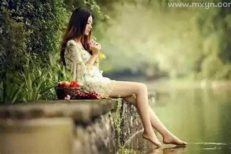 梦见美女喜欢上我我也喜欢她