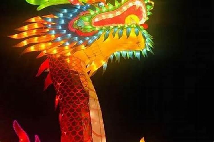 龙抬头主角张龙有几个女人？