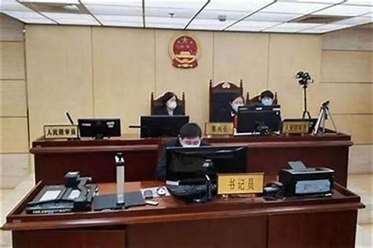 能同时找两个师傅做法事吗？
