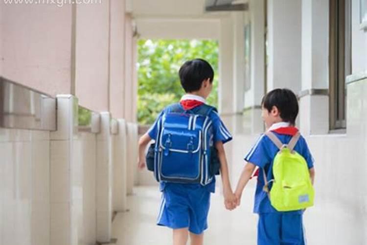 梦见上学迟到了是咋回事
