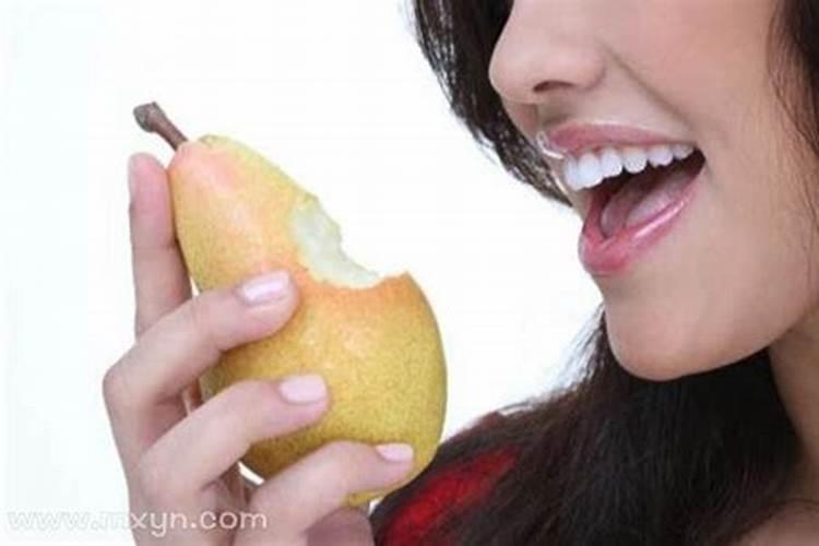 梦见吃梨摘梨是什么意思？