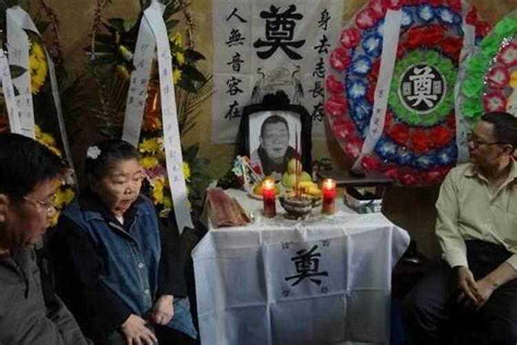 老人去世后几天做超度？