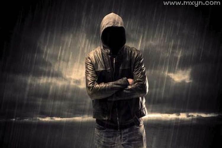 经常梦见陌生男人是什么意思？