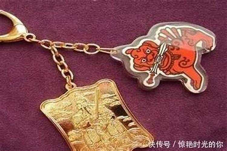 犯太岁苻应该贴哪里？