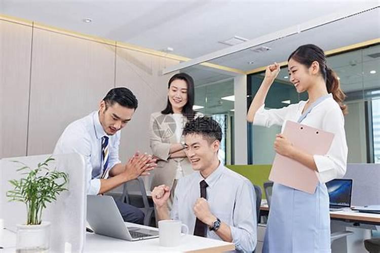 办公室里的小人最害怕什么人？
