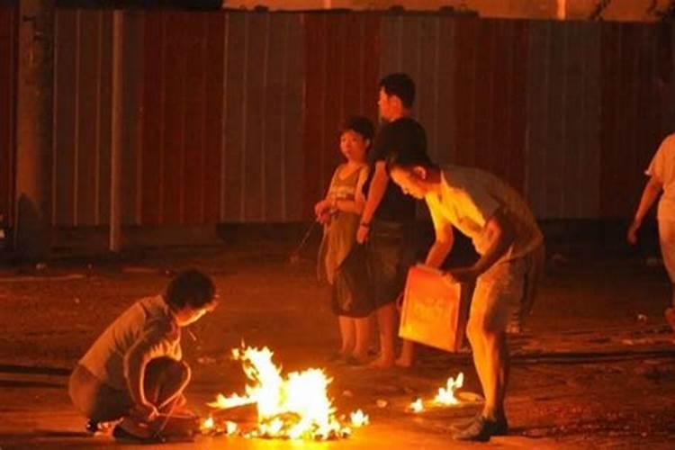 中元节什么时候烧纸好点？