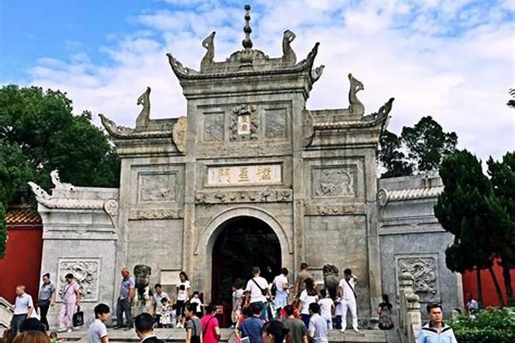 南岳大庙里面哪里做法事？