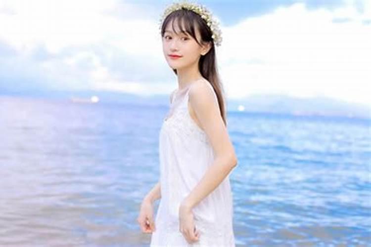 1993年2025年运势大女