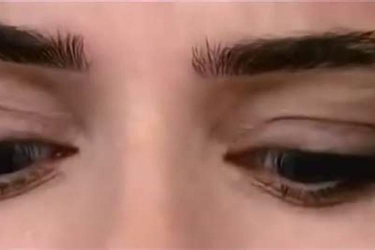 女巨人来到了小人国