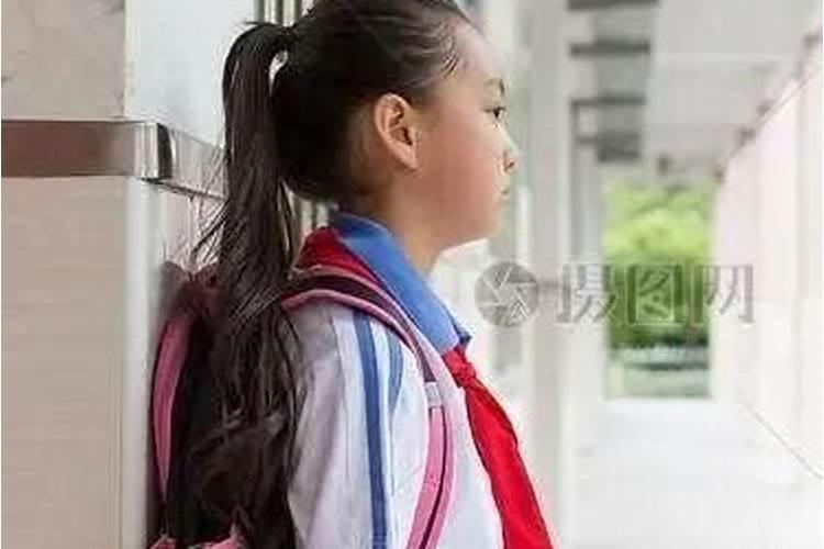梦见回高中学校要迟到
